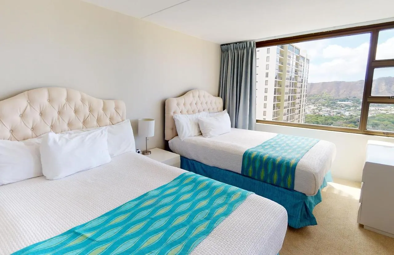 Apartment Sleek & Modern 32Nd Floor Condo At The Waikiki Banyan - Free Parking! Condo Honolulu